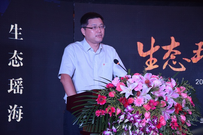 文一董事长_刘耀文一米六的照片